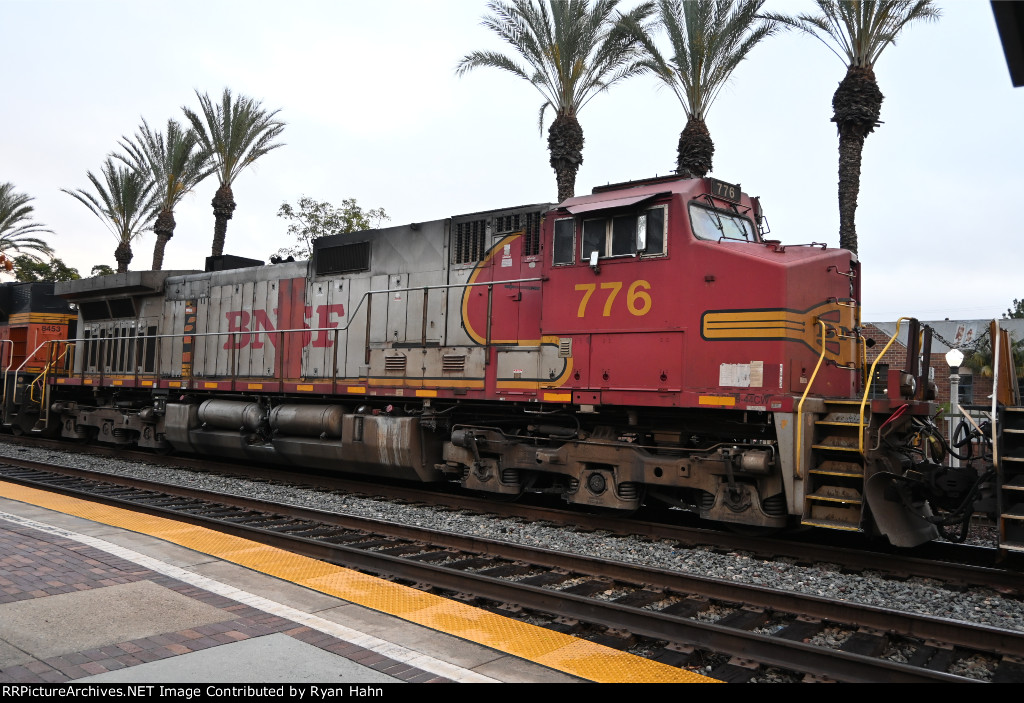 BNSF 776 Halted 